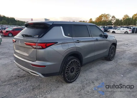 2022 Mitsubishi Outlander Black Edition 2Wd/Se 2.5 2Wd/Se Launch Edition 2Wd from USA, damaged, VIN JA4J3UA89NZ048052